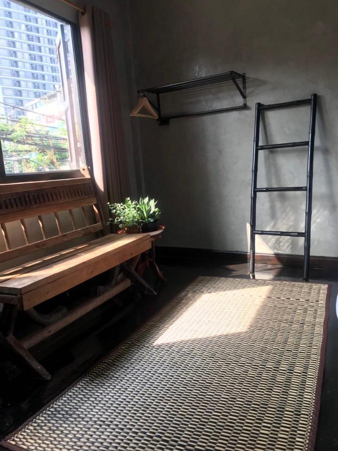 Ostello Tang House Bangkok Esterno foto
